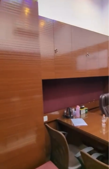  Office Space For Rent in Express Zone, Malad East