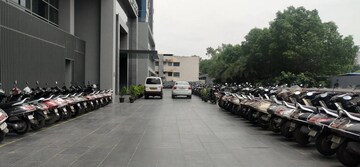  Office Space – Exterior View View at Thaltej - for Rent