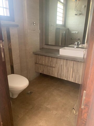 Bathroom in 6+ BHK Independent House at Sector 40 – for Sale
