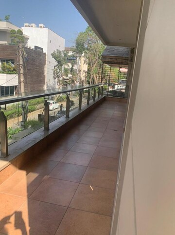 Balcony in 6+ BHK Independent House at Sector 40 – for Sale