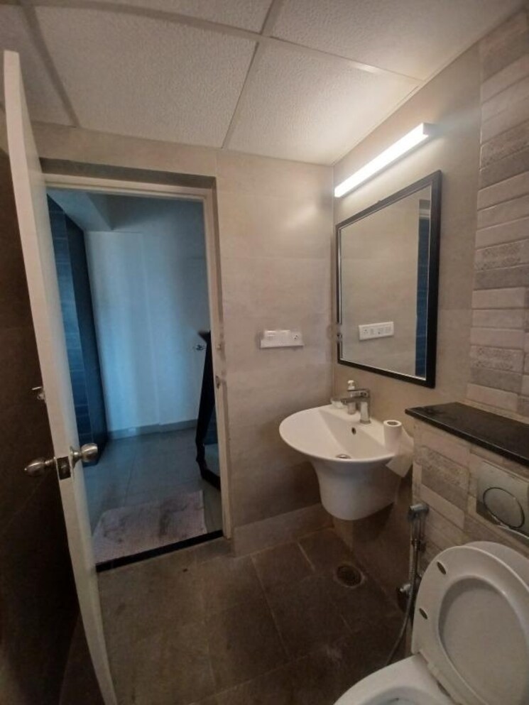 Bathroom, abhinav-golden-palms 3 Bedroom 910 Sq.Ft. Apartment In Cv Raman Nagar Bangalore 8861291