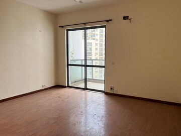 Bedroom in 3 BHK Apartment at Unitech Uniworld Gardens, Sector 47 – for Sale