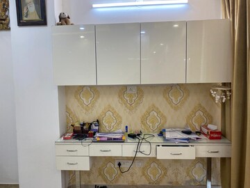 Furnished Amenities in 4 BHK Builder Floor at Vasant Enclave – for Sale