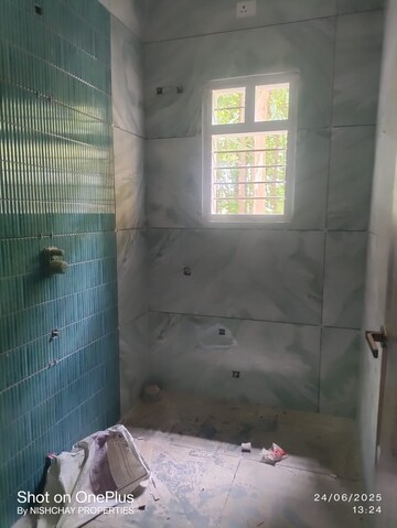 Bathroom in 2.5 BHK Apartment at Kothanur – for Rent