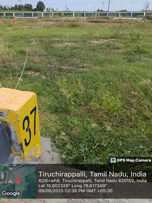  Plot For Sale in Allithurai