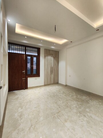 Room in 2 BHK Builder Floor at Jaipuria Heritage, Shahpur Bamheta – for Sale