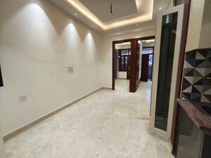 Room in 2 BHK Builder Floor at Jaipuria Heritage, Shahpur Bamheta – for Sale