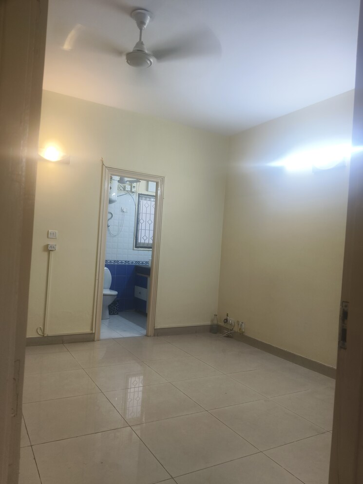 Room, eros-rosewood-city 3.5 Bedroom 2100 Sq.Ft. Villa In Sector 49 Gurgaon 8861508