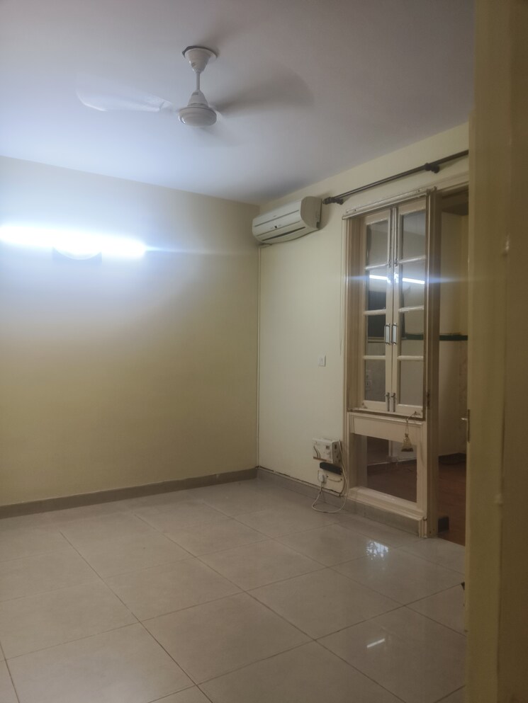 Room, eros-rosewood-city 3.5 Bedroom 2100 Sq.Ft. Villa In Sector 49 Gurgaon 8861508