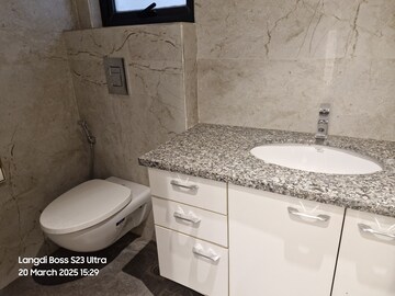 Bathroom in 4 BHK Builder Floor at Sector 57 – for Rent