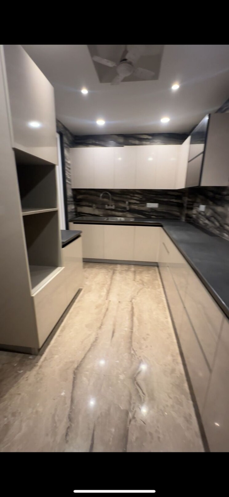 Kitchen, pamposh enclave 3 Bedroom 200 Sq.Yd. Builder Floor In Pamposh Enclave Delhi 8861490