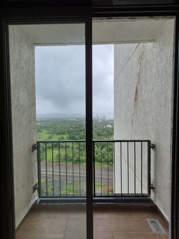 Room in 1 BHK Apartment at Runwal My City Phase II Cluster 05, Dombivli East – for Rent