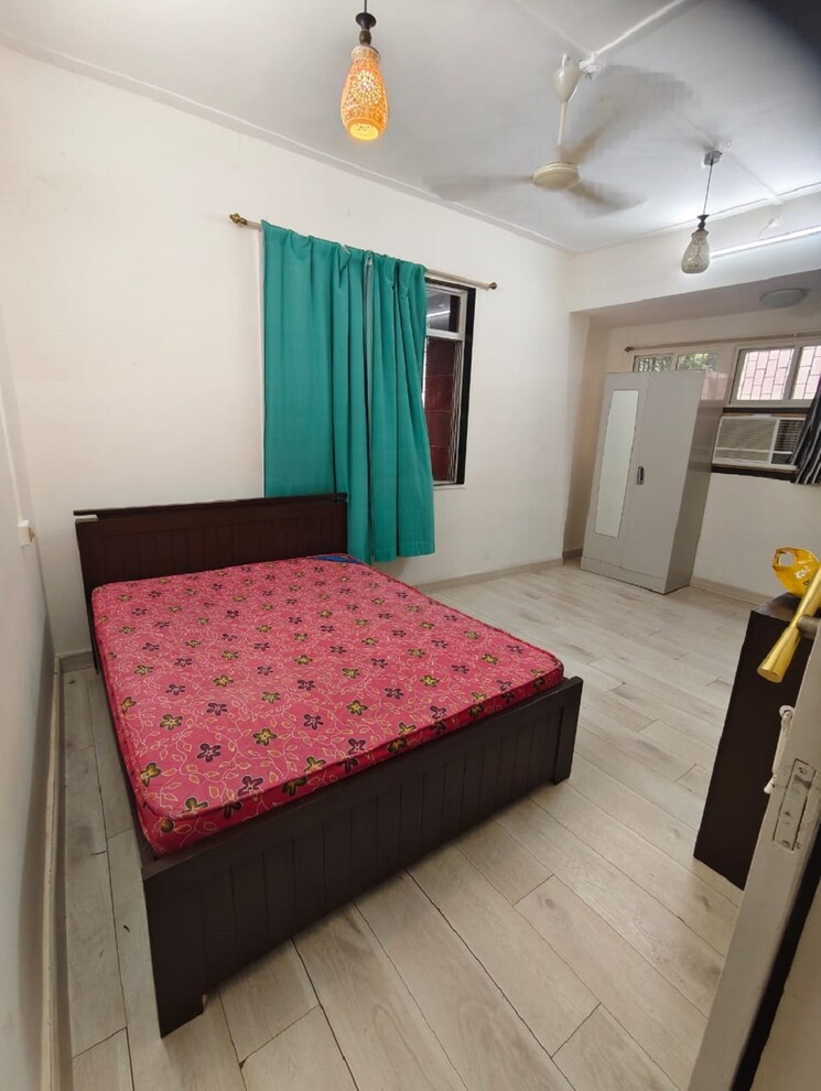 Bedroom, bandra west 2 Bedroom 750 Sq.Ft. Apartment In Bandra West Mumbai 8861505