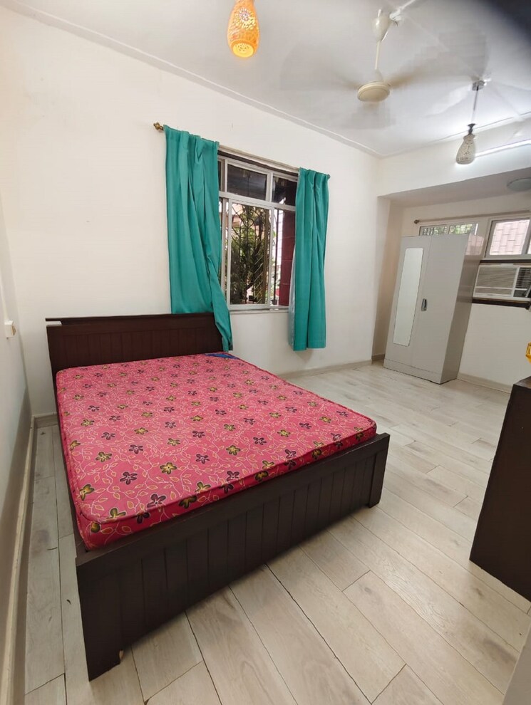 Bedroom, bandra west 2 Bedroom 750 Sq.Ft. Apartment In Bandra West Mumbai 8861505