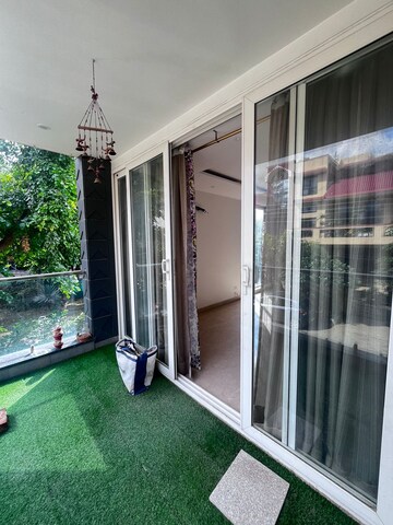 Balcony in 3 BHK Builder Floor at Sector 31 – for Rent