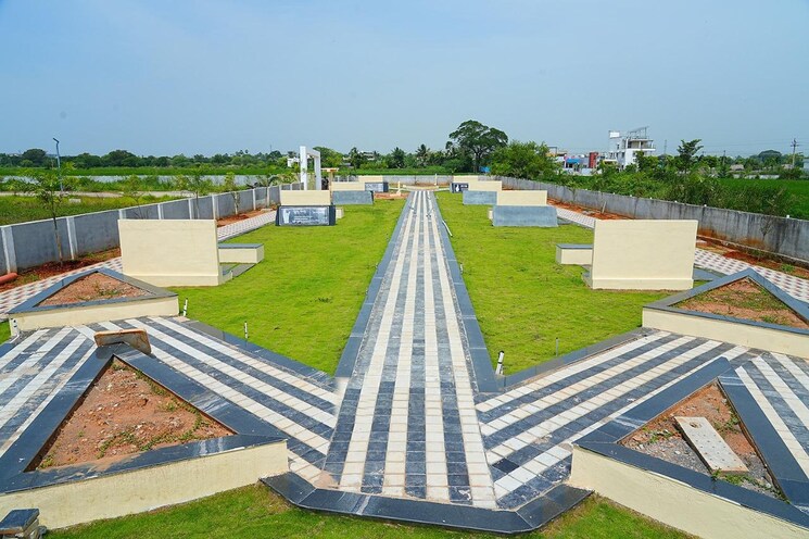Garden, poranki  1746 Sq.Ft. Plot In Poranki Vijayawada 8861521