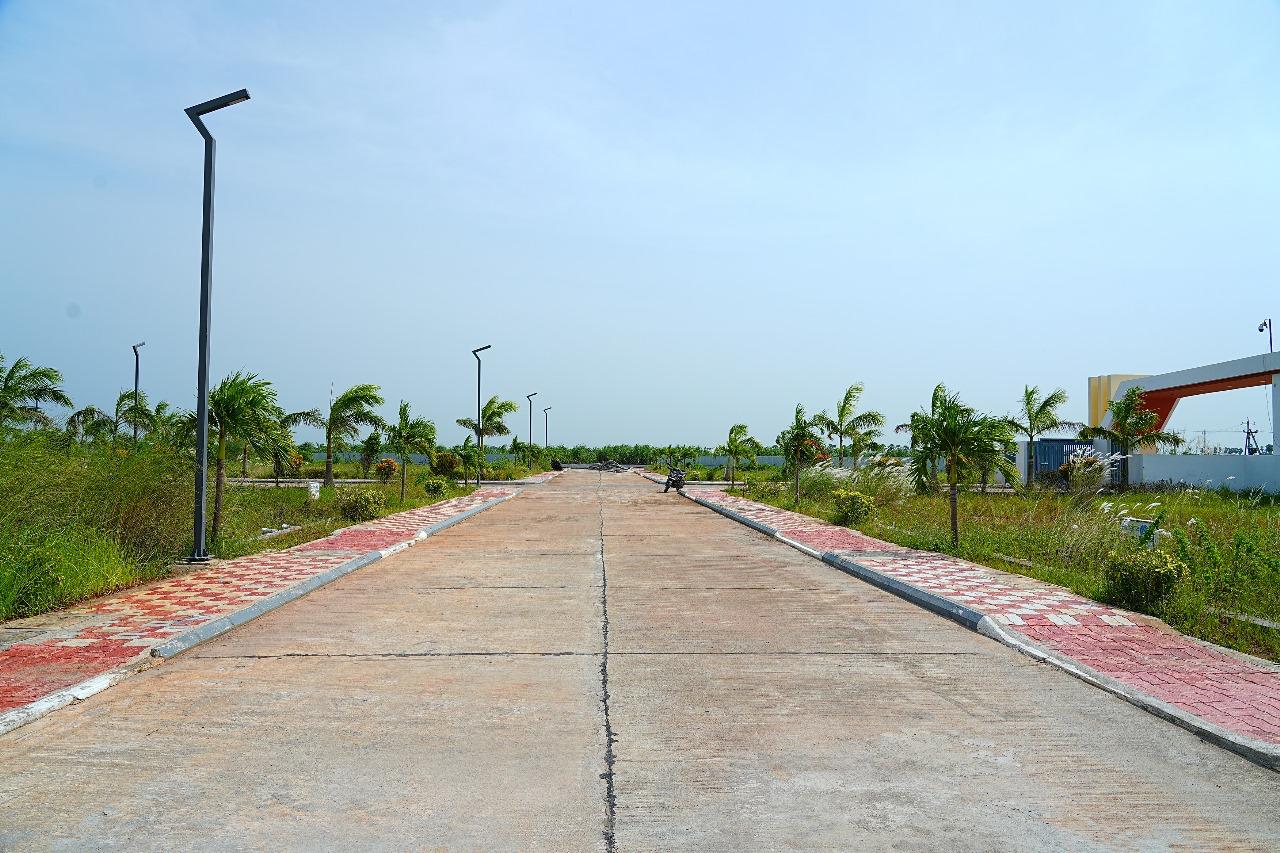 Plot For Sale in Poranki