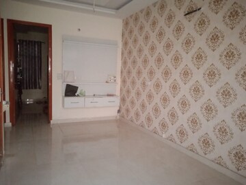 Room in 2 BHK Builder Floor at Guru Nanak Enclave, Dhakoli – for Rent