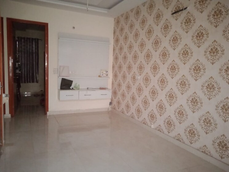 Room, guru-nanak-enclave 2 Bedroom 900 Sq.Ft. Builder Floor In Dhakoli Zirakpur 8861624