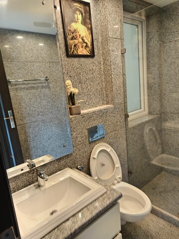 Bathroom in 6+ BHK Independent House at Sector 40 – for Sale