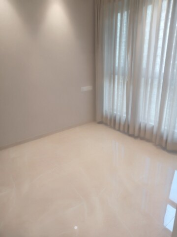 Room in 1 BHK Apartment at Hiranandani Regent Hill, Powai – for Rent