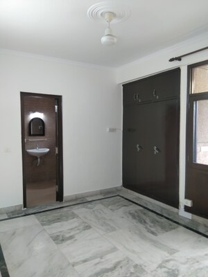 Room in 2 BHK Apartment at Sector 18 Dwarka – for Sale