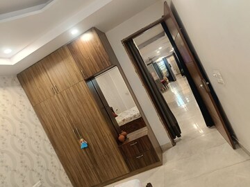 Furnished Amenities in 1.5 BHK Apartment at Prateek Grand City, Siddharth Vihar – for Rent