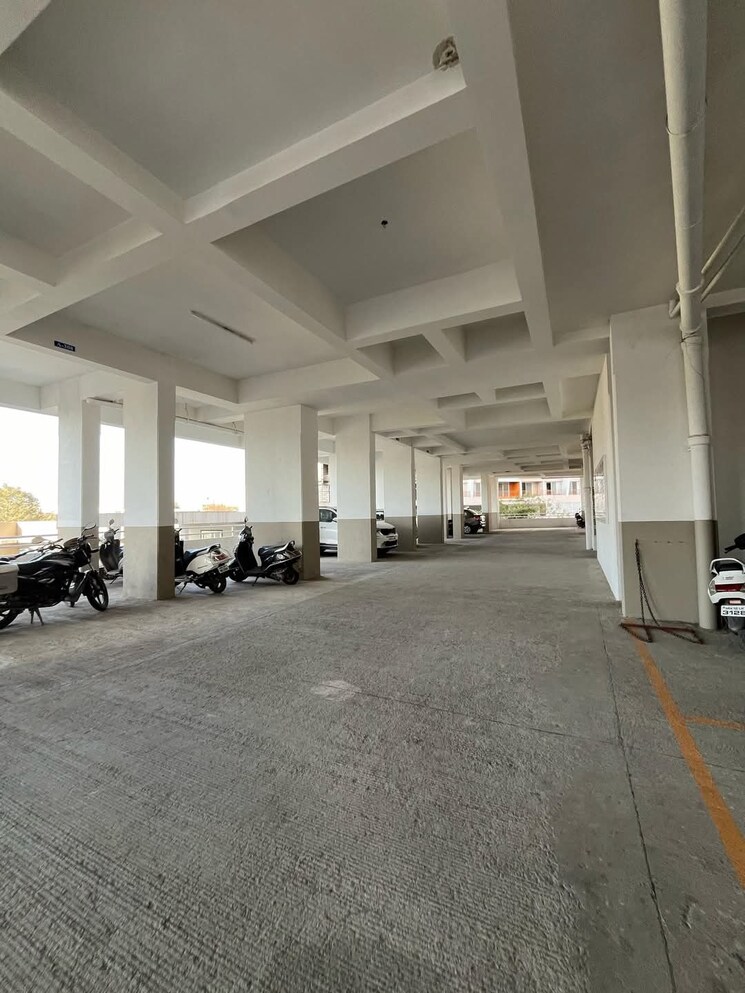  Parking, nyati-eternity-2-chs 1 Bedroom 700 Sq.Ft. Apartment In Undri Pune 8862003
