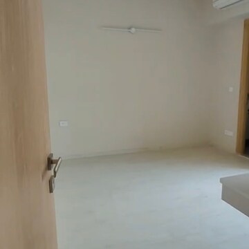 Room in 3 BHK Apartment at M3M Heights, Sector 65 – for Rent