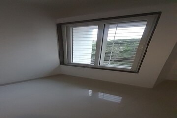 Room in 2 BHK Apartment at Kothrud – for Sale
