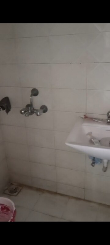 Bathroom in 2 BHK Apartment at Hiraco Eminence, Mira Road – for Rent