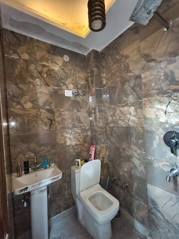 Bathroom in 2.5 BHK Builder Floor at SA HOMES I, Uttam Nagar – for Sale