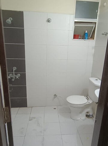 Bathroom in 2 BHK Apartment at Gomti Nagar – for Rent