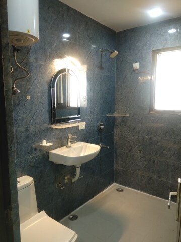 Bathroom in 4 BHK Apartment at Sector 19b Dwarka – for Rent