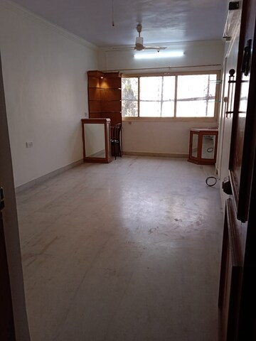 Living Room in 2 BHK Apartment at Vashveen Apartments, Andheri West – for Rent