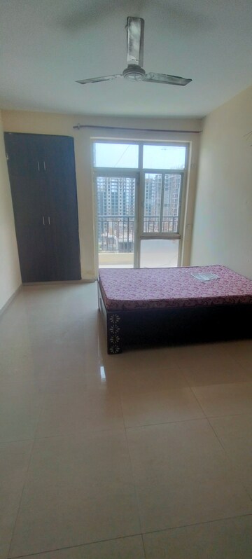 Bedroom in 2 BHK Apartment at Omaxe Residency, Gomti Nagar – for Rent