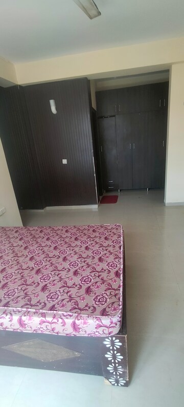 Bedroom in 2 BHK Apartment at Omaxe Residency, Gomti Nagar – for Rent