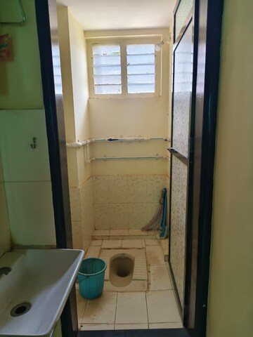 Bathroom in 2.5 BHK Apartment at Maruti Mandir – for Rent