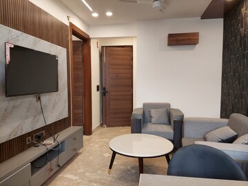Master Bedroom in 1 BHK Builder Floor at Sushant Lok I – for Rent