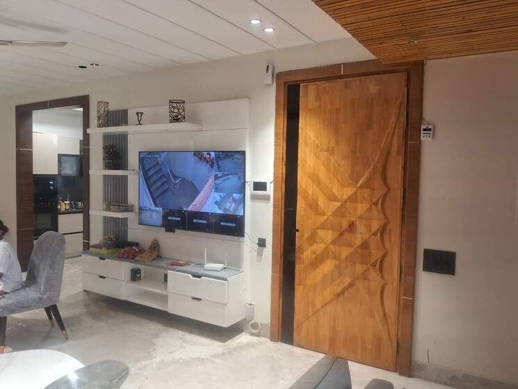 Living Room, dlf phase i 4 Bedroom 316 Sq.Yd. Builder Floor In Dlf Phase I Gurgaon 8862549