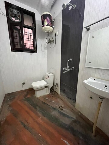 Bathroom in 1 BHK Builder Floor at Sushant Lok I – for Rent