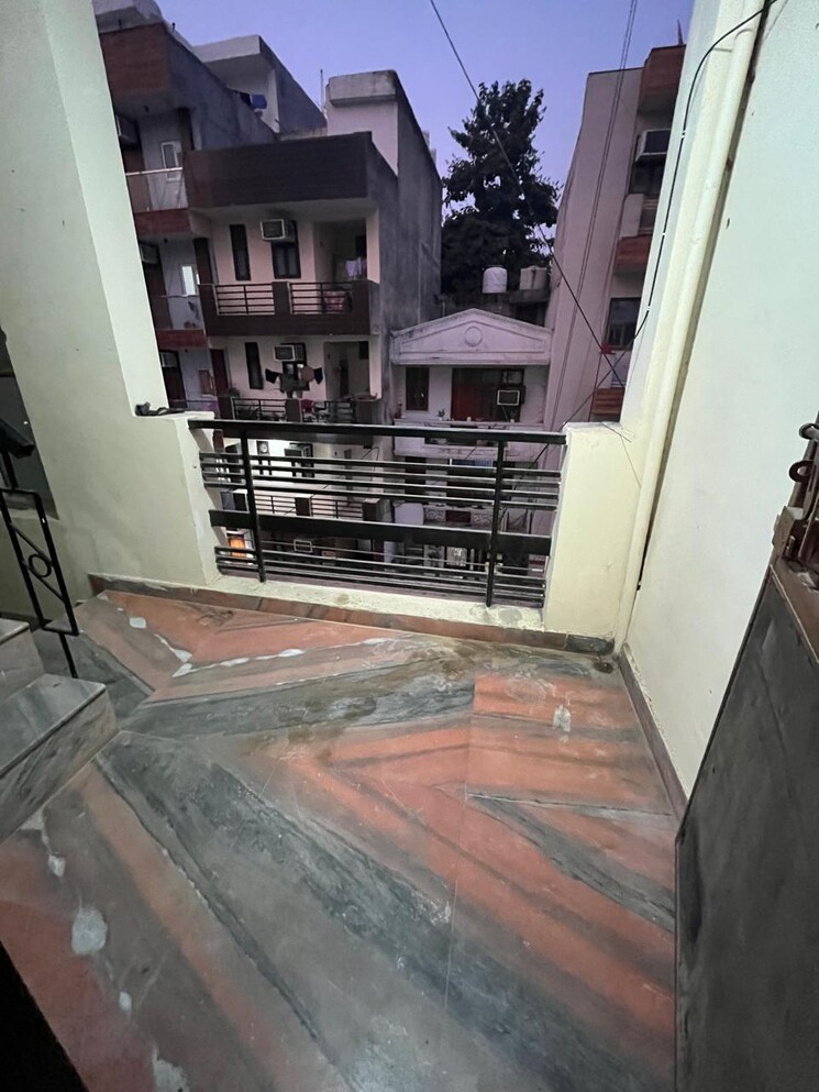 Exterior View, sushant lok i 1 Bedroom 500 Sq.Ft. Builder Floor In Sushant Lok I Gurgaon 8862585