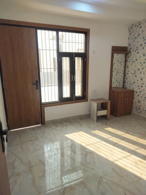 Room in 3 BHK Builder Floor at Palm sunrise, Shahpur Bamheta – for Sale