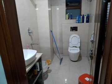 Bathroom in 2 BHK Builder Floor at Sector 57 – for Rent