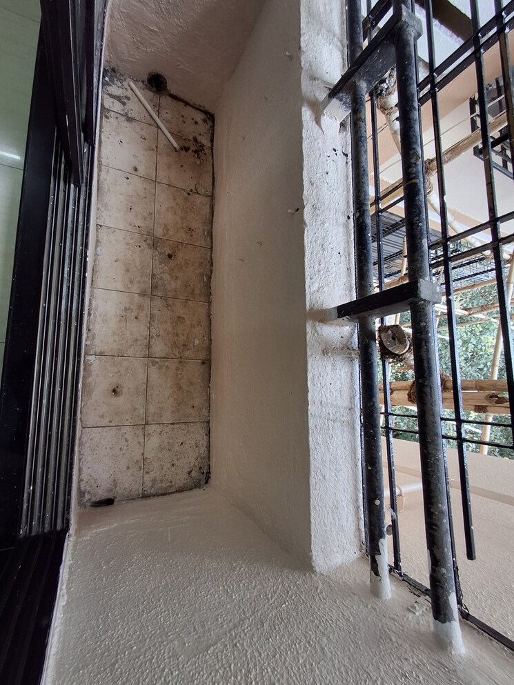 Balcony, mukta-mahek 1 Bedroom 550 Sq.Ft. Apartment In Kandivali East Mumbai 8862821