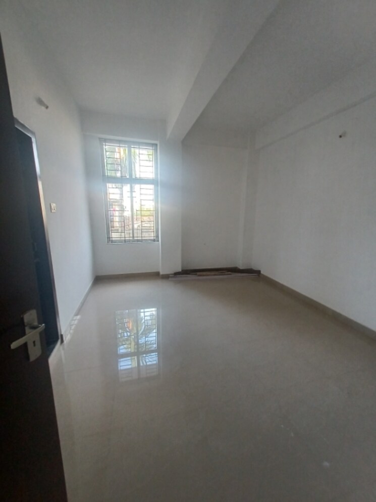 Room, beltola 3 Bedroom 1500 Sq.Ft. Builder Floor In Beltola Guwahati 8862857