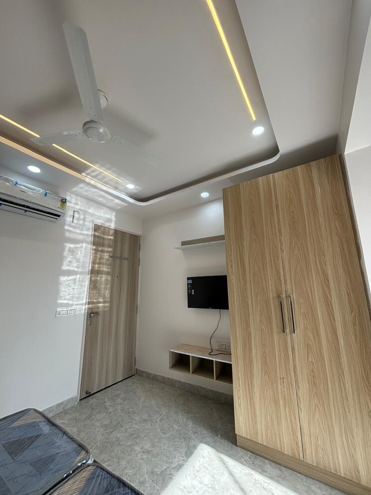 Room, sector 38 2 Bedroom 170 Sq.Yd. Builder Floor In Sector 38 Gurgaon 8862858