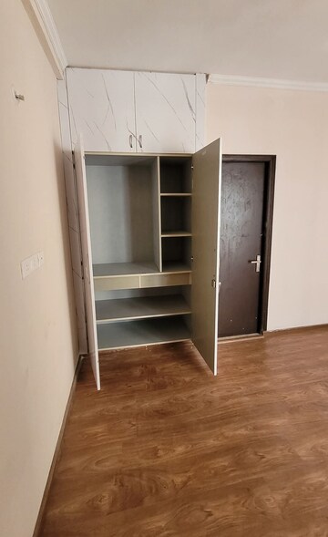 3 BHK Apartment For Rent in Amrapali Golf Homes, Sector 4 Greater Noida