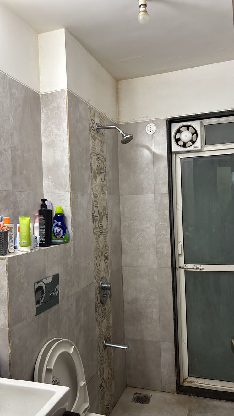 Attached Bathroom, rizvi-cedar 1 Bedroom 422 Sq.Ft. Apartment In Malad East Mumbai 8863069