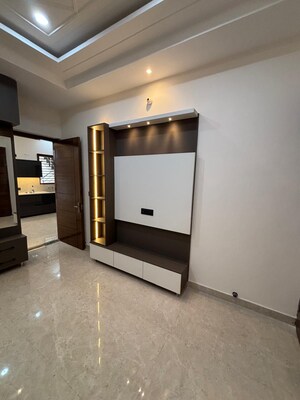 Room in 4 BHK Independent House at Patiala Road – for Sale